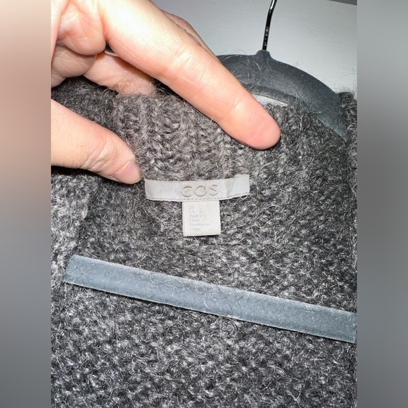 COS Oversized Gray Mohair Sweater Cardigan - Picture 6 of 10